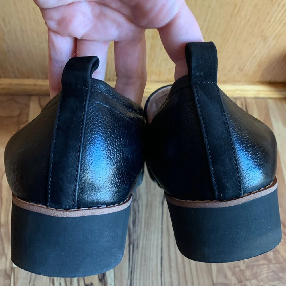 Vionic Cynthia black leather comfort chunky loafers arch support size 8-1/2 EUC